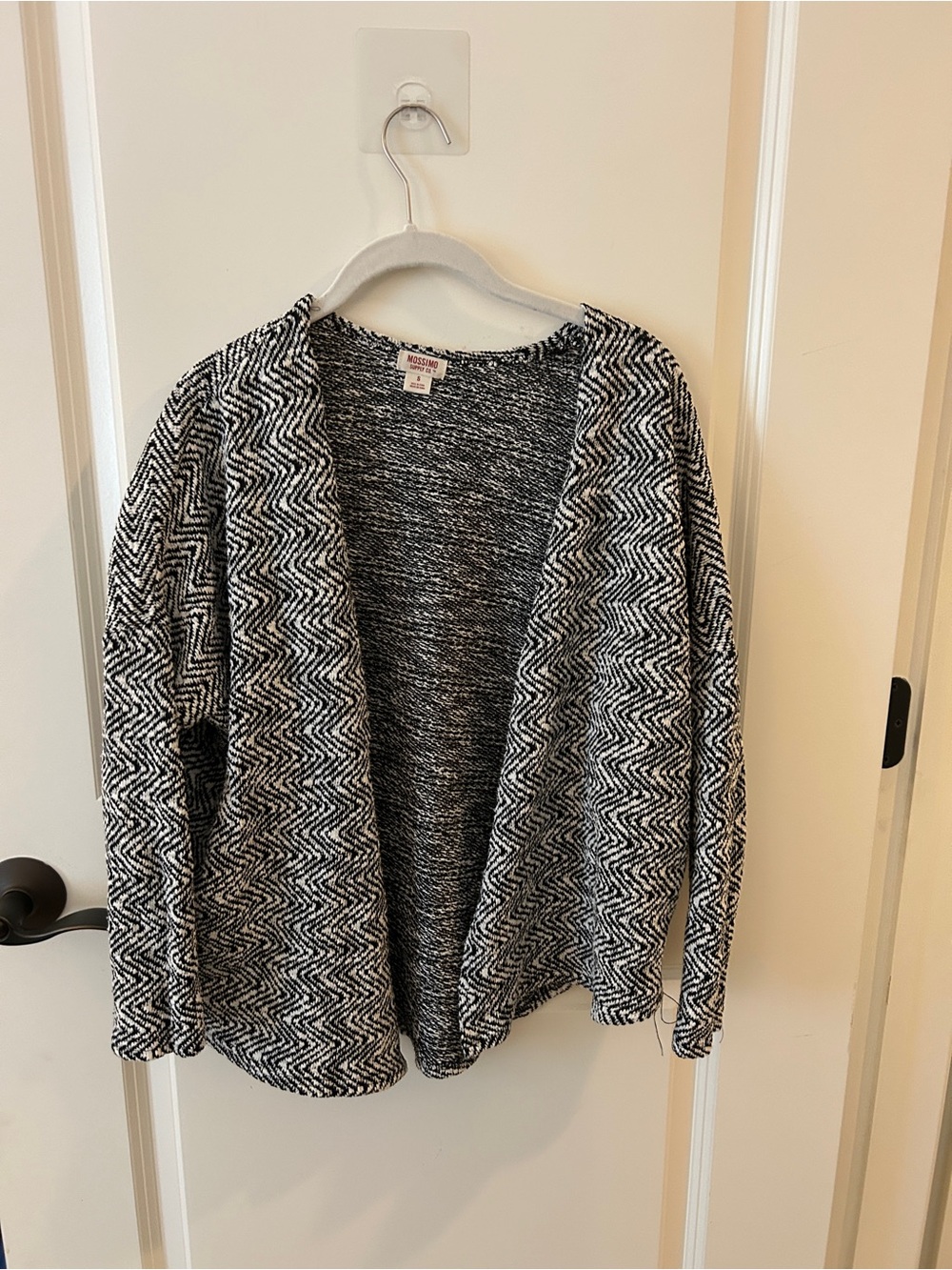 Mossimo Supply Co. Black & White Chevron Open-Front Cardigan